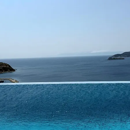 Petra Luxury *