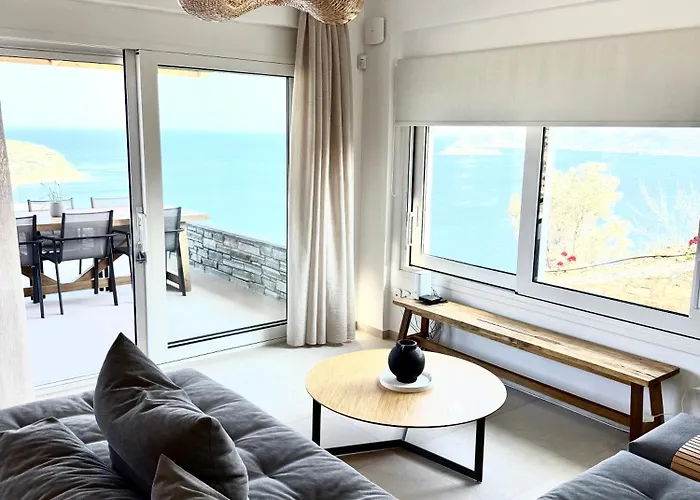 Petra Luxury Άγιοι Απόστολοι